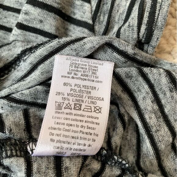 Dorothy Perkins Lightweight Gray Black Pinstripe Cap Sleeve T Shirt sz Small PW2 - Picture 9 of 9